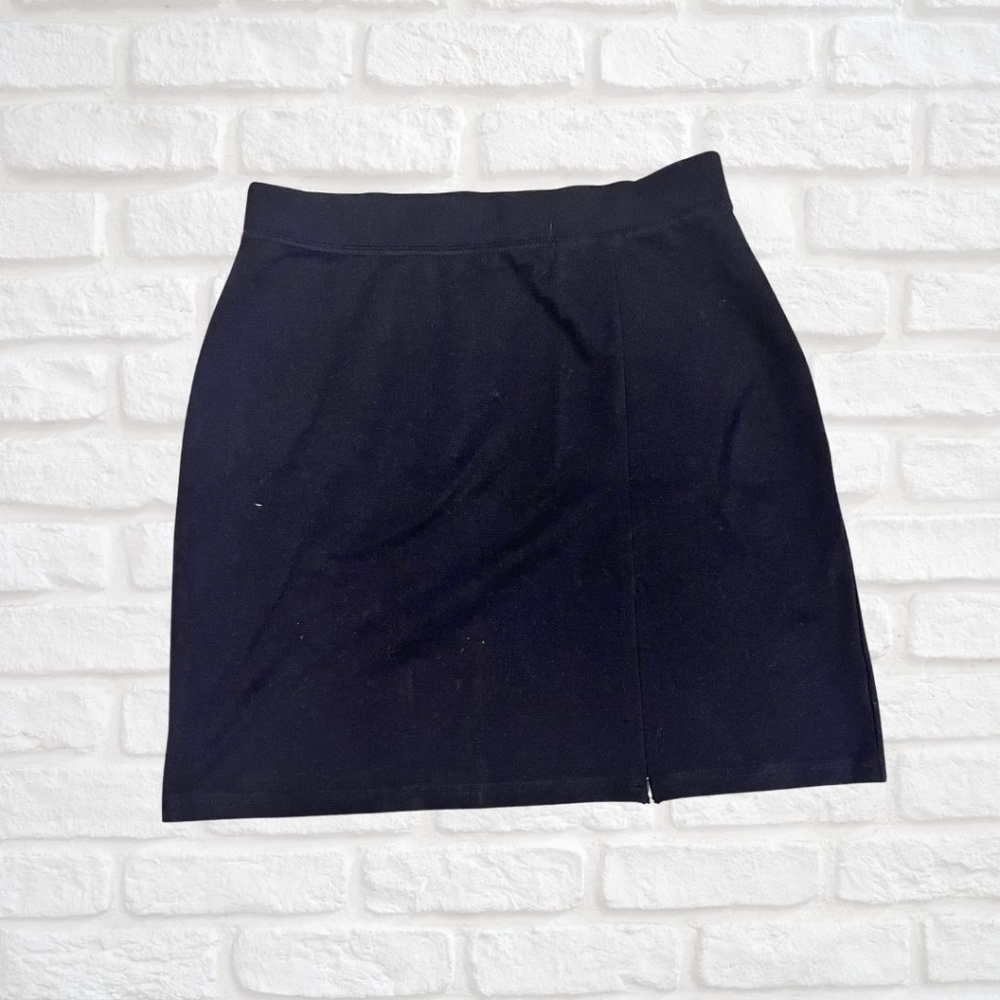 Black Slim Fitting Mini Skirt
